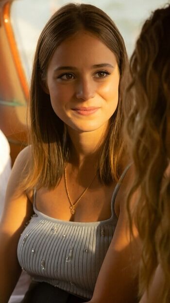 Alba Baptista