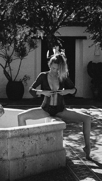 Full leaked Candice swanepoel private onlyfans photo