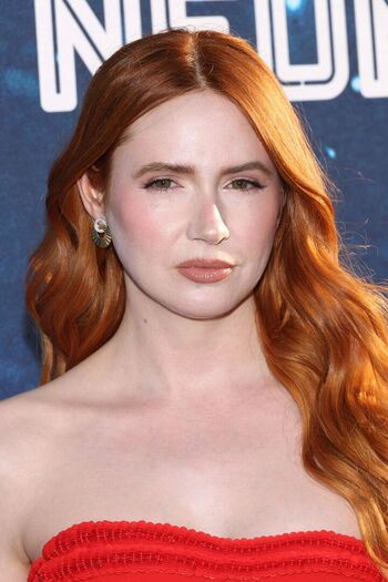 Full leaked Karen gillan page private onlyfans photo