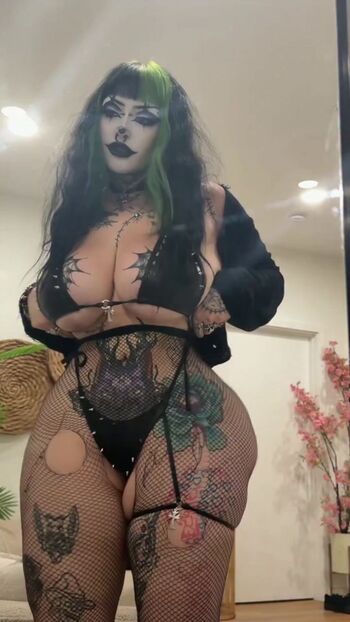 Full leaked Kawaiii corpse bella luna private onlyfans photo