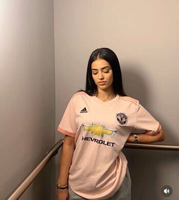 Full leaked Laibaalimian private onlyfans photo