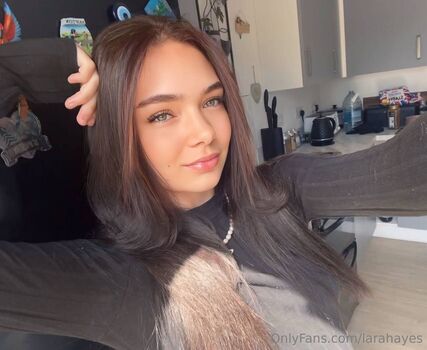 Full leaked Larahayes private onlyfans photo
