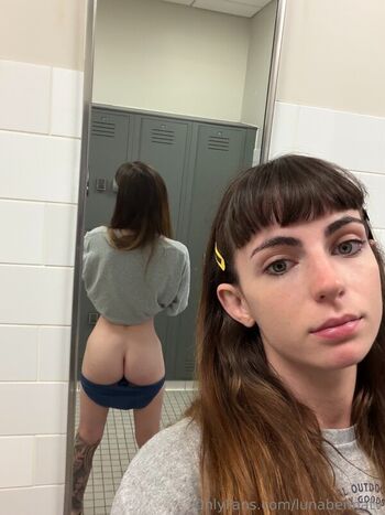 Full leaked Lunabenna private onlyfans photo