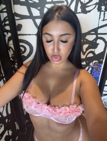 Full leaked Luxy capi private onlyfans photo