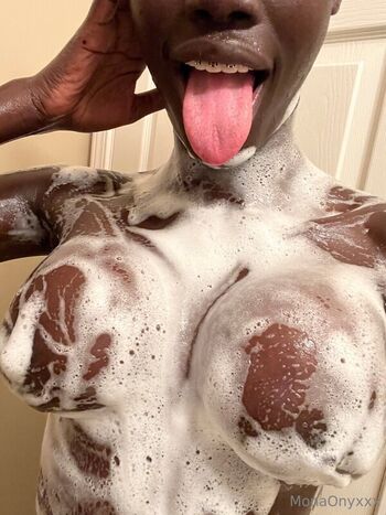 Full leaked Mona onyxxx page private onlyfans photo