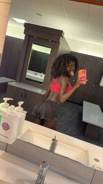 Full leaked Mona onyxxx page private onlyfans photo
