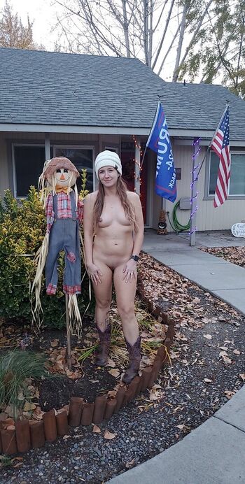 Full leaked Spookyrunnergirl private onlyfans photo