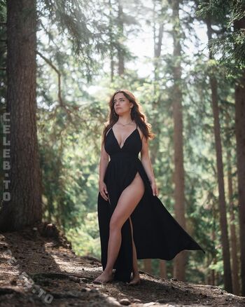 Full leaked Vivienne gr private onlyfans photo